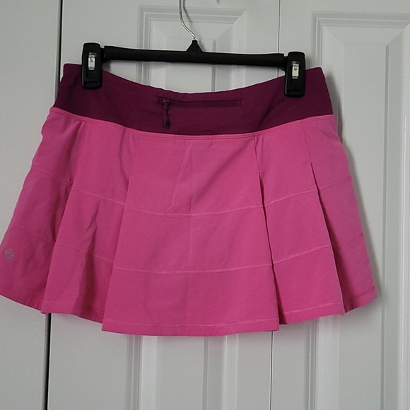 Like New Lululemon Pace Rival skirt/skort Sz6 - Picture 2 of 7